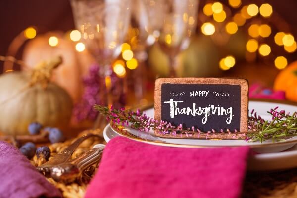5 Tips I Learned from Hosting 23 People for Thanksgiving in My